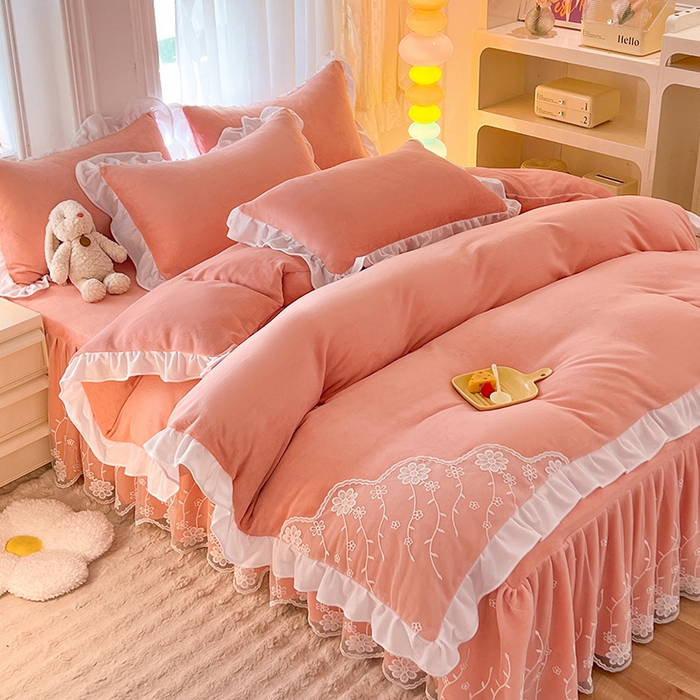 91家纺网 家纺一手货源 找家纺 后庭寝室 2025新款牛奶绒床裙四件套倾城 倾城-公主玉