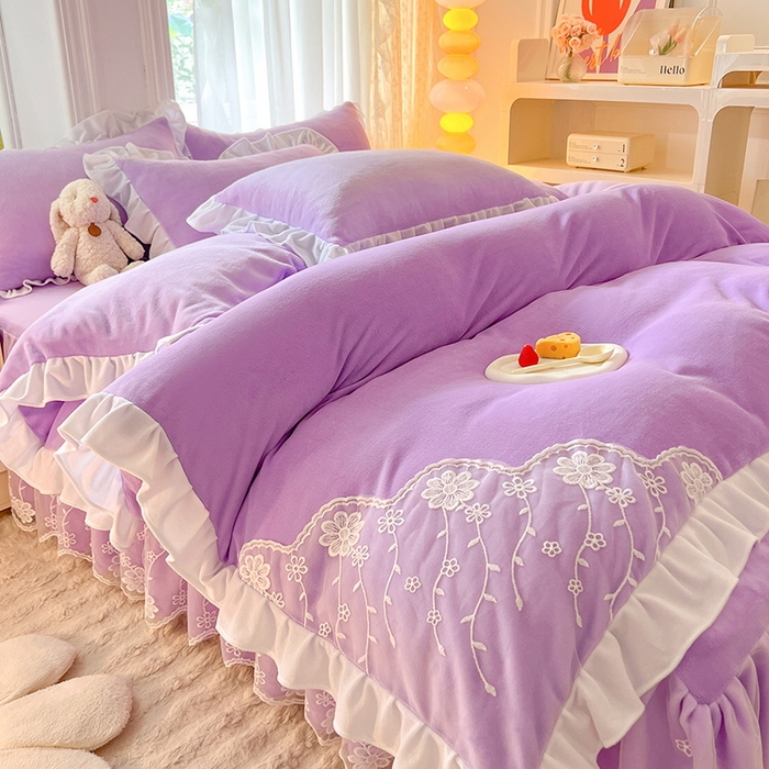 91家纺网 家纺一手货源 找家纺 后庭寝室 2025新款牛奶绒床裙四件套倾城 倾城-梦幻紫