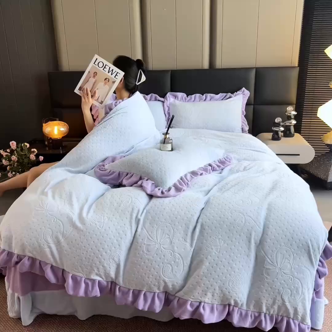 91家纺网 家纺一手货源 找家纺 找底底家纺 2025新款加厚韩版全消光烂花牛奶绒四件套（加厚8斤重   日销20单客户优惠8元） 柔漾-兰紫