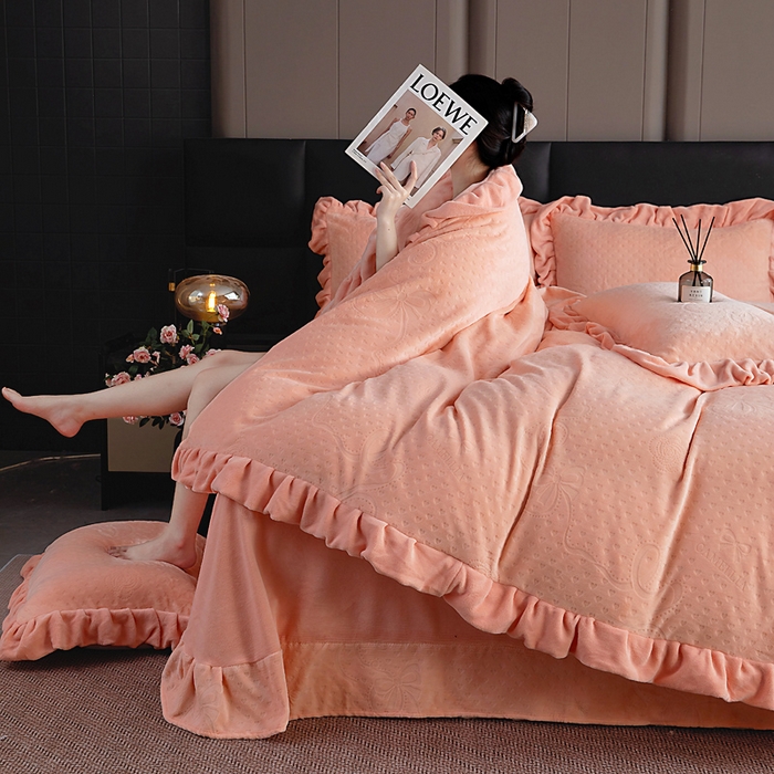 91家纺网 家纺一手货源 找家纺 找底底家纺 2025新款加厚韩版全消光烂花牛奶绒四件套（加厚8斤重   日销20单客户优惠8元） 柔漾-暖桔