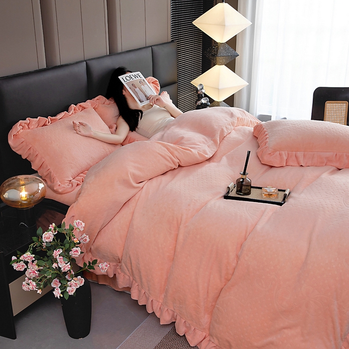 91家纺网 家纺一手货源 找家纺 找底底家纺 2025新款加厚韩版全消光烂花牛奶绒四件套（加厚8斤重   日销20单客户优惠8元） 柔漾-暖桔