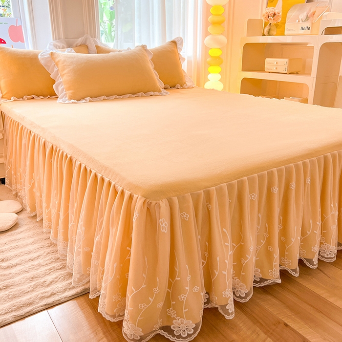 91家纺网 家纺一手货源 找家纺 后庭寝室 2025新款牛奶绒床裙四件套倾城 倾城-暖黄