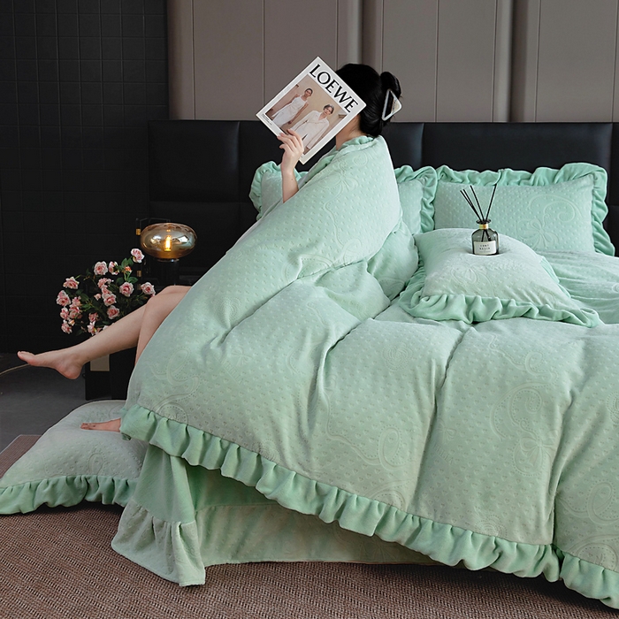 91家纺网 家纺一手货源 找家纺 找底底家纺 2025新款加厚韩版全消光烂花牛奶绒四件套（加厚8斤重   日销20单客户优惠8元） 柔漾-暖绿