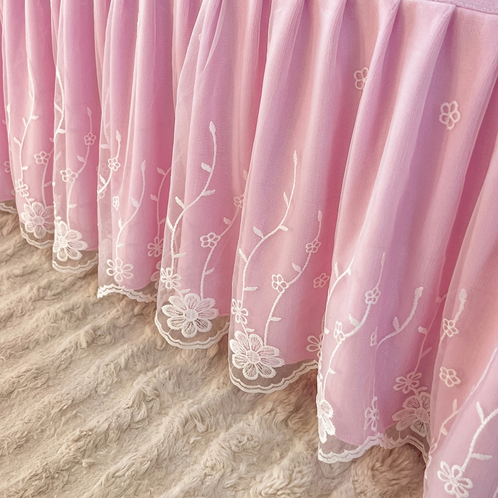 91家纺网 家纺一手货源 找家纺 后庭寝室 2025新款牛奶绒床裙四件套倾城 倾城-少女粉