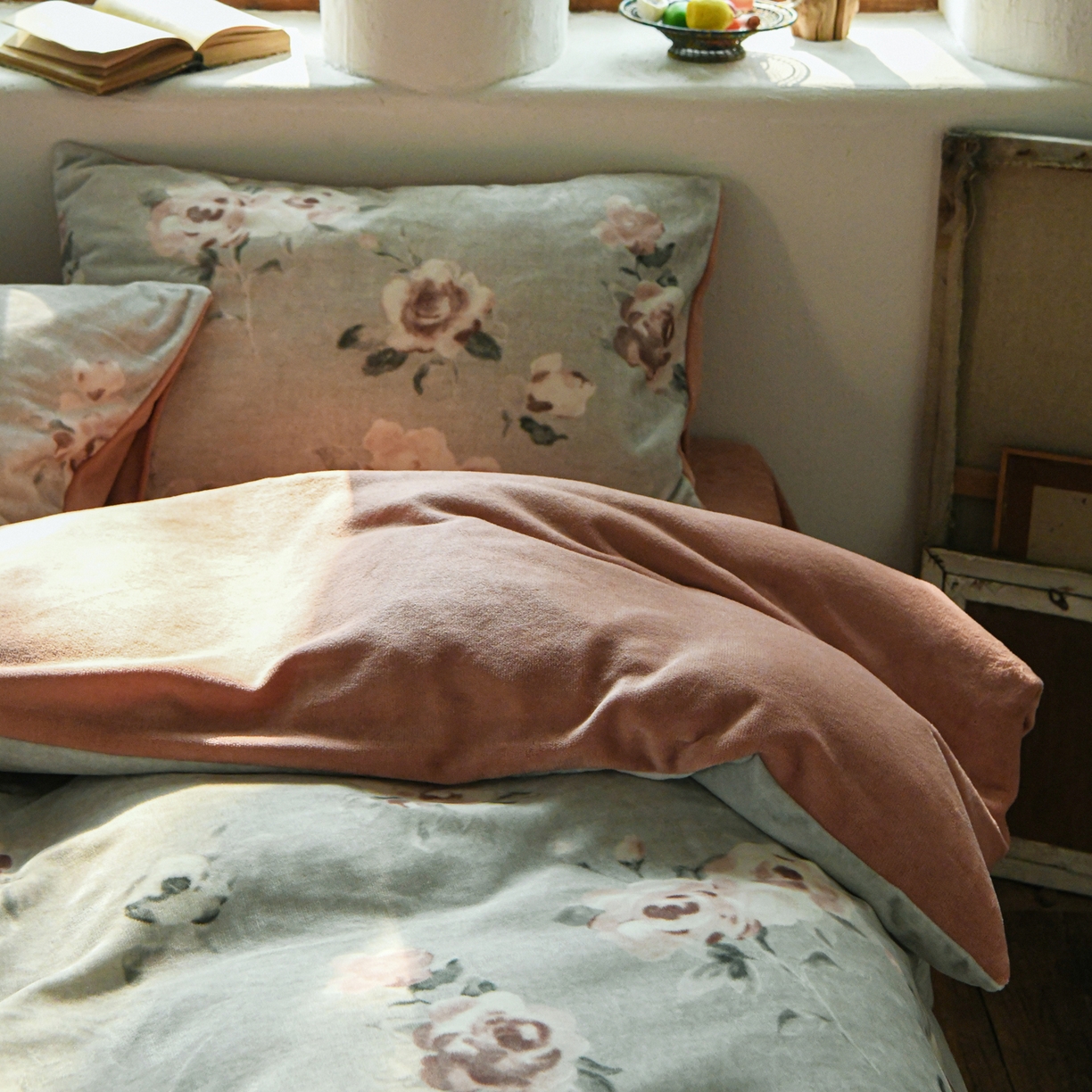 91家纺网 家纺一手货源 找家纺 花漾家居 2025秋冬新品法式复古简约诧寂风牛奶绒四件套 罗兰 绿