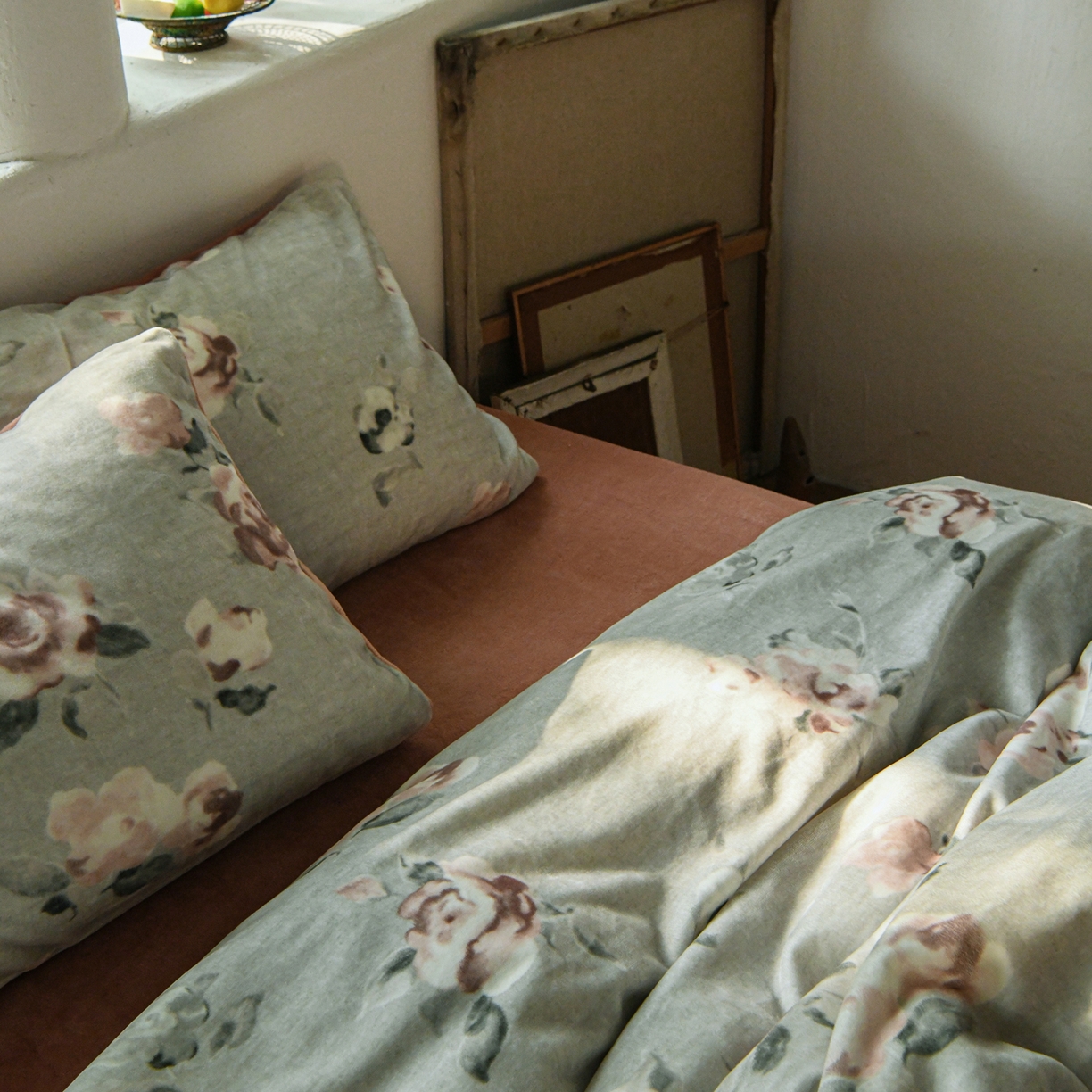 91家纺网 家纺一手货源 找家纺 花漾家居 2025秋冬新品法式复古简约诧寂风牛奶绒四件套 罗兰 绿