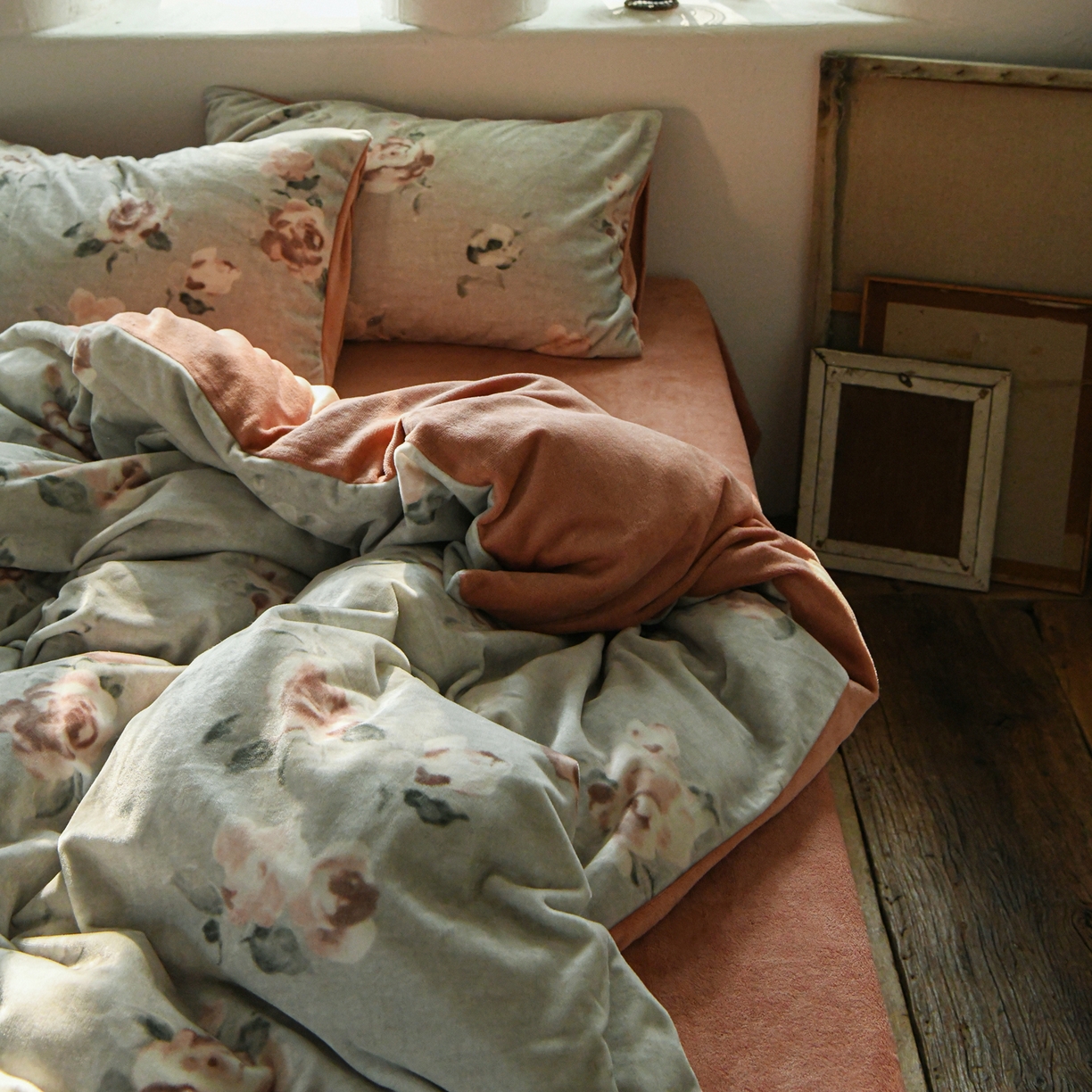 91家纺网 家纺一手货源 找家纺 花漾家居 2025秋冬新品法式复古简约诧寂风牛奶绒四件套 罗兰 绿