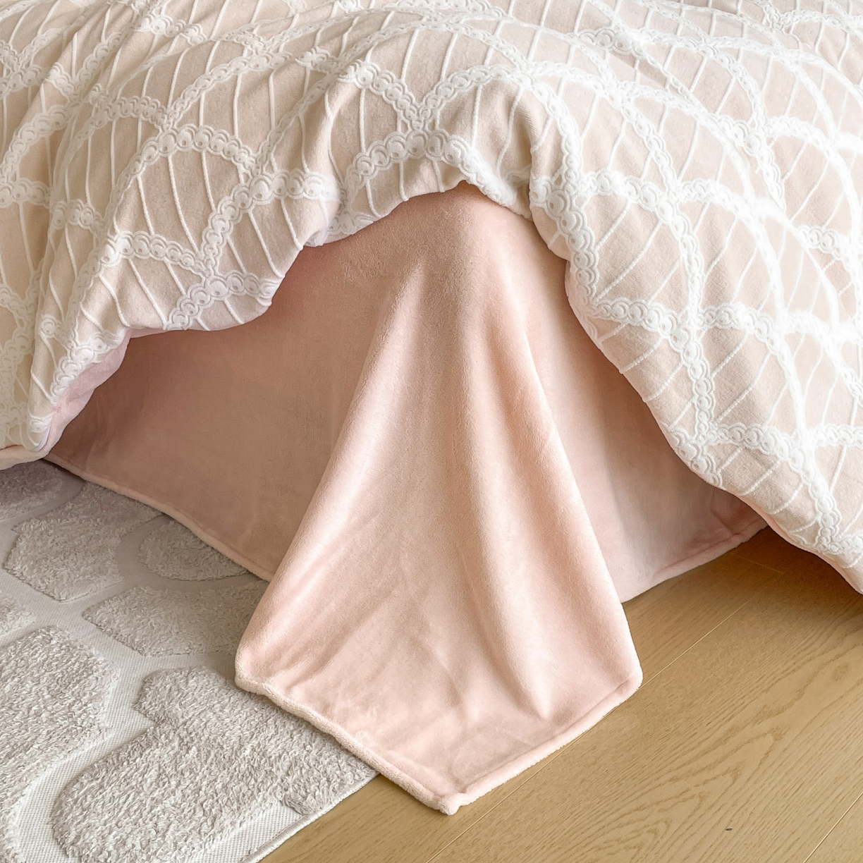 91家纺网 家纺一手货源 找家纺 梵克保罗 2025新款保暖舒适雕花绒四件套 橘暖