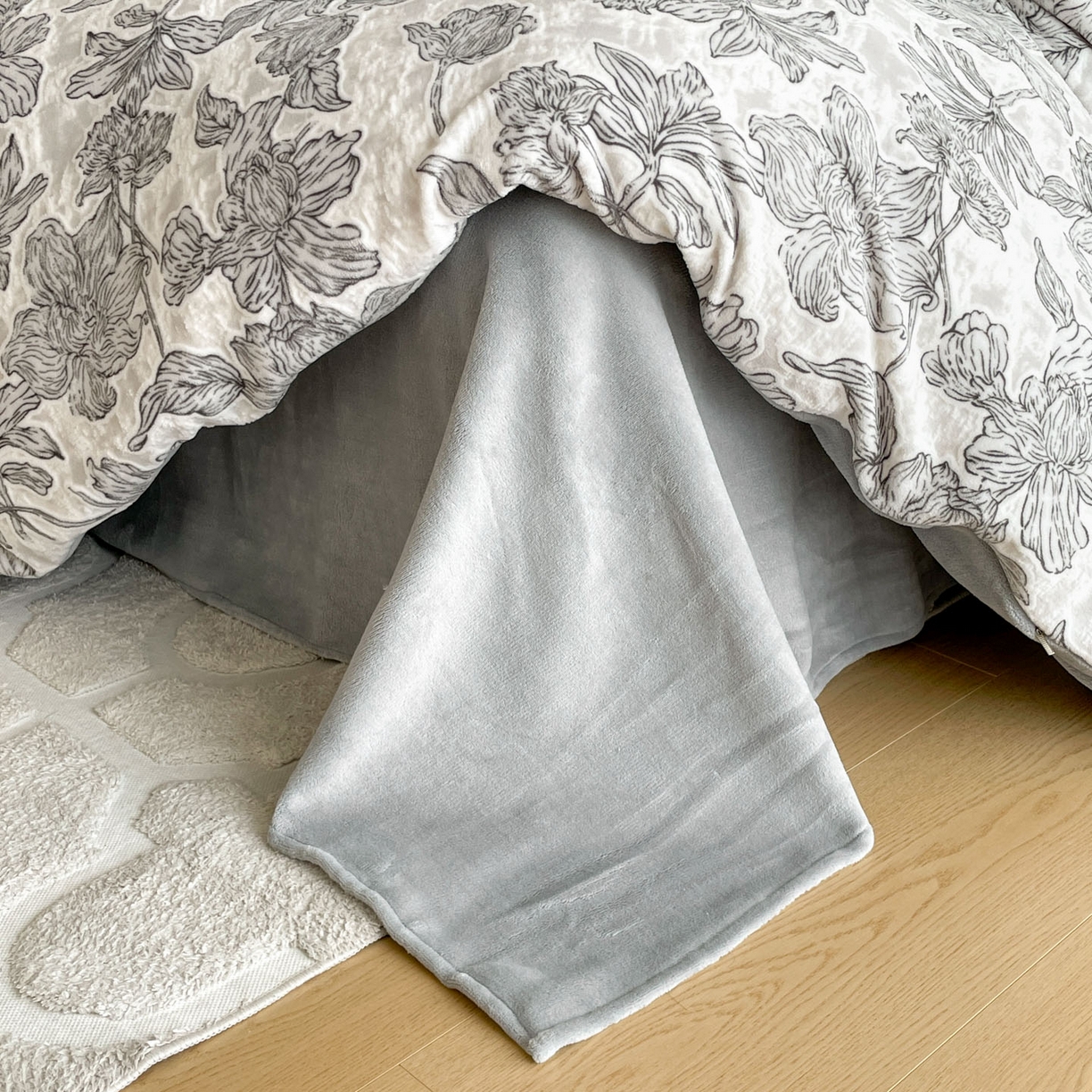 91家纺网 家纺一手货源 找家纺 梵克保罗 2025新款保暖舒适雕花绒四件套 心中之城