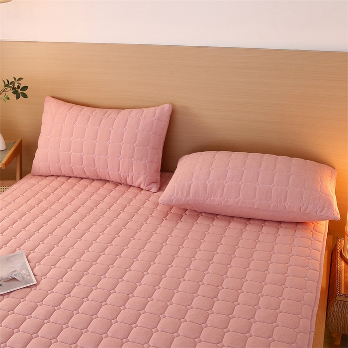 91家纺网 家纺一手货源 找家纺 梵克保罗 2025新款无印风全棉色织水洗棉夹棉床笠 千鸟格粉