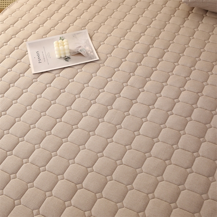 91家纺网 家纺一手货源 找家纺 梵克保罗 2025新款无印风全棉色织水洗棉夹棉床笠 千鸟格驼