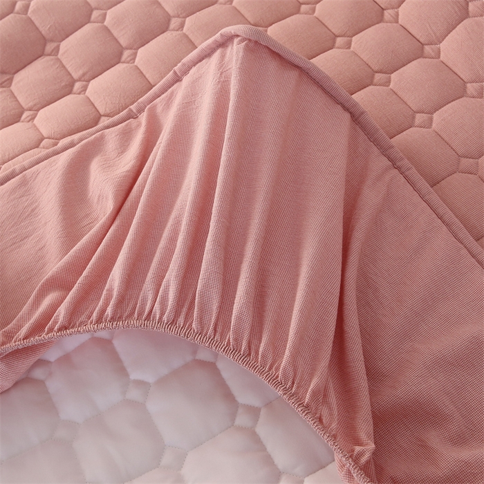 91家纺网 家纺一手货源 找家纺 梵克保罗 2025新款无印风全棉色织水洗棉夹棉床笠 千鸟格粉