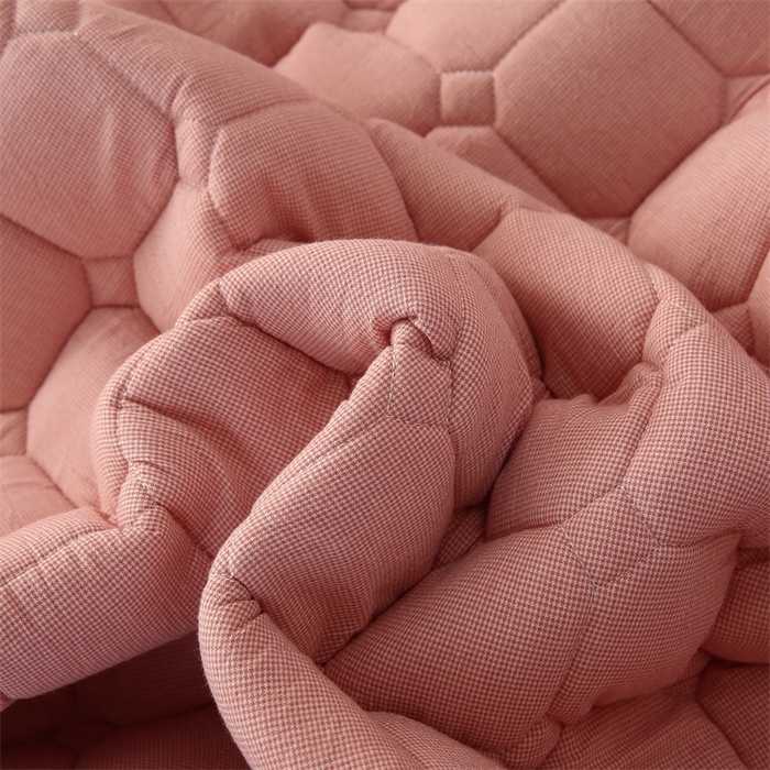 91家纺网 家纺一手货源 找家纺 梵克保罗 2025新款无印风全棉色织水洗棉夹棉床笠 千鸟格粉