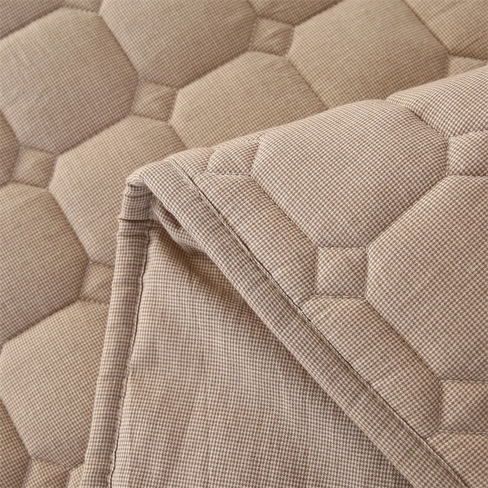 91家纺网 家纺一手货源 找家纺 梵克保罗 2025新款无印风全棉色织水洗棉夹棉床笠 千鸟格驼