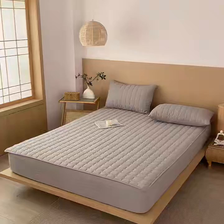 91家纺网 家纺一手货源 找家纺 梵克保罗 2025新款无印风全棉色织水洗棉夹棉床笠 千鸟格灰