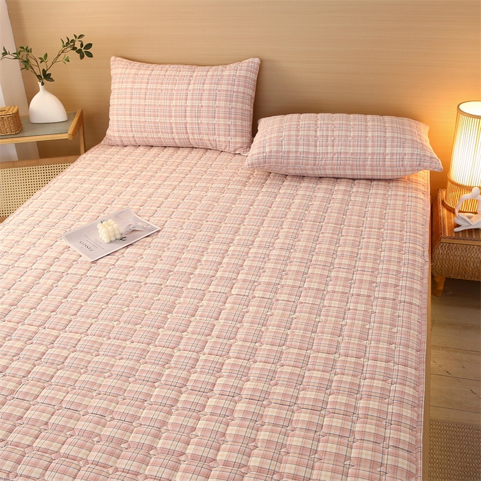 91家纺网 家纺一手货源 找家纺 梵克保罗 2025新款无印风全棉色织水洗棉夹棉床笠 凯里粉