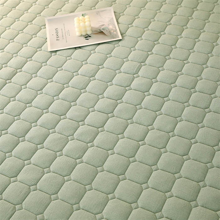 91家纺网 家纺一手货源 找家纺 梵克保罗 2025新款无印风全棉色织水洗棉夹棉床笠 千鸟格绿