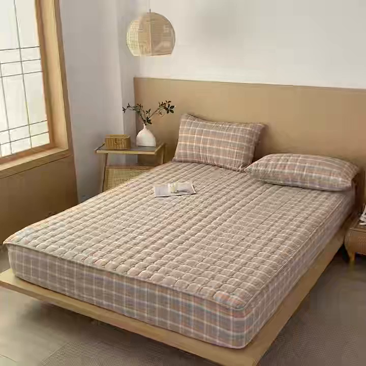 91家纺网 家纺一手货源 找家纺 梵克保罗 2025新款无印风全棉色织水洗棉夹棉床笠 美拉德橘