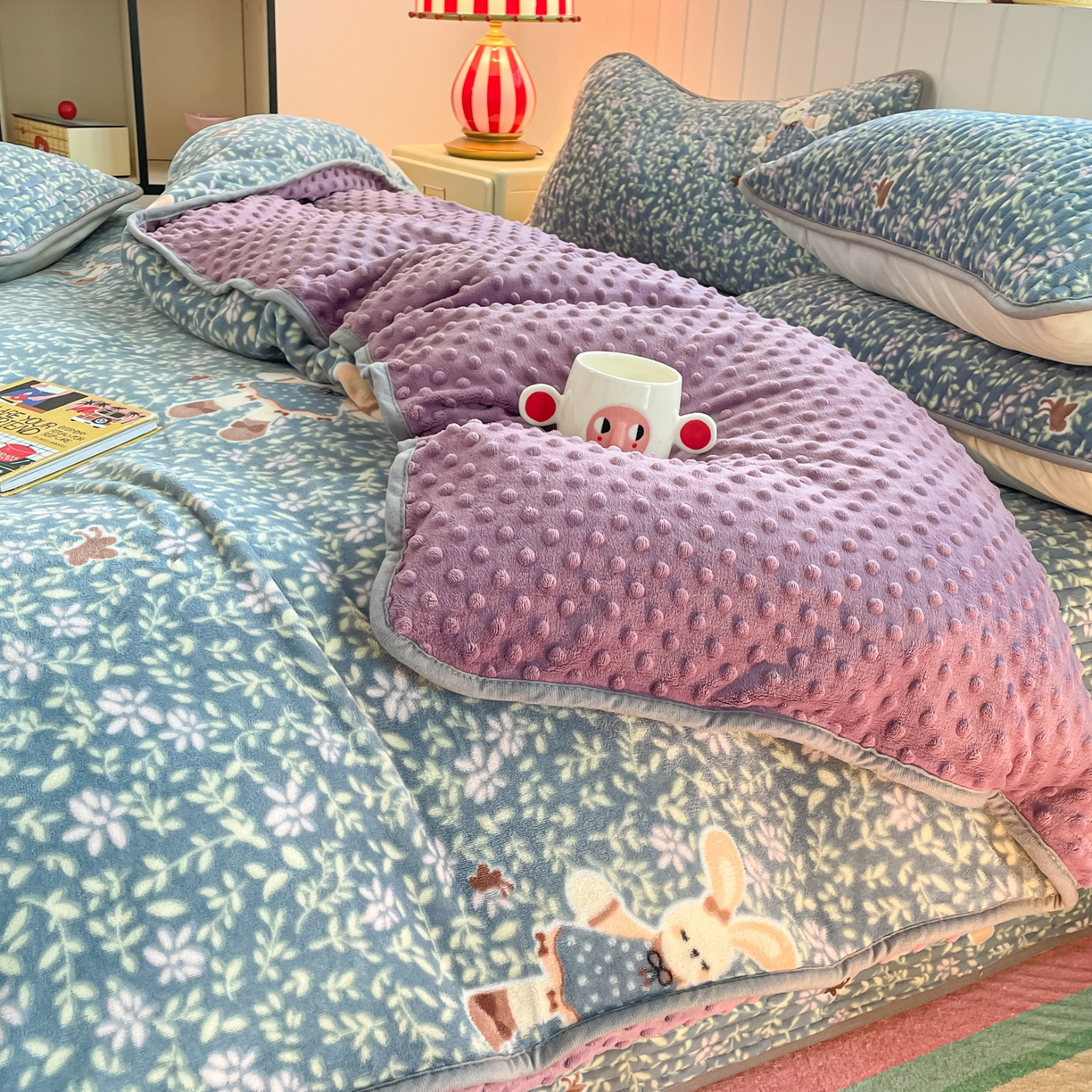 91家纺网 家纺一手货源 找家纺 （总）贝扬思家纺 2025新款高克重牛奶绒豆豆被套床盖四件套-悦心系列