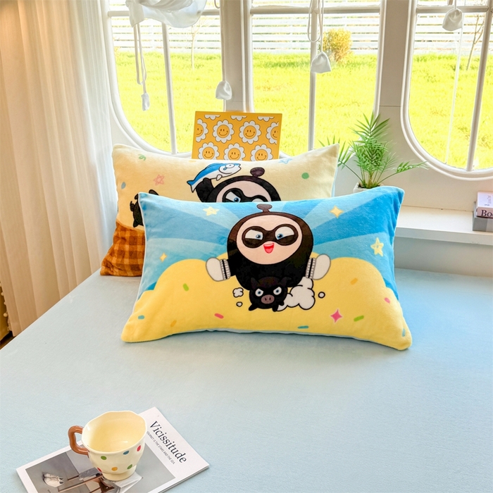 91家纺网 家纺一手货源 找家纺 （总）雯豆家纺 正版授权IP纯色贴布绣牛奶绒床笠三件套加厚卡通床垫保护套