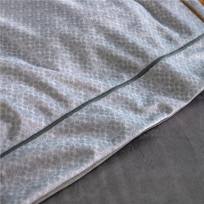 91家纺网 家纺一手货源 找家纺 梵克保罗 2025秋冬新品有氧臻棉绒数码印花9斤单品四件套牛奶绒兔毛绒-单品系列 罗森堡-灰