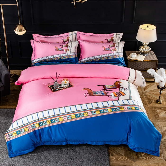 91家纺网 家纺一手货源 找家纺 梵克保罗 2025秋冬新品有氧臻棉绒数码印花9斤单品四件套牛奶绒兔毛绒-单品系列 马德里-粉