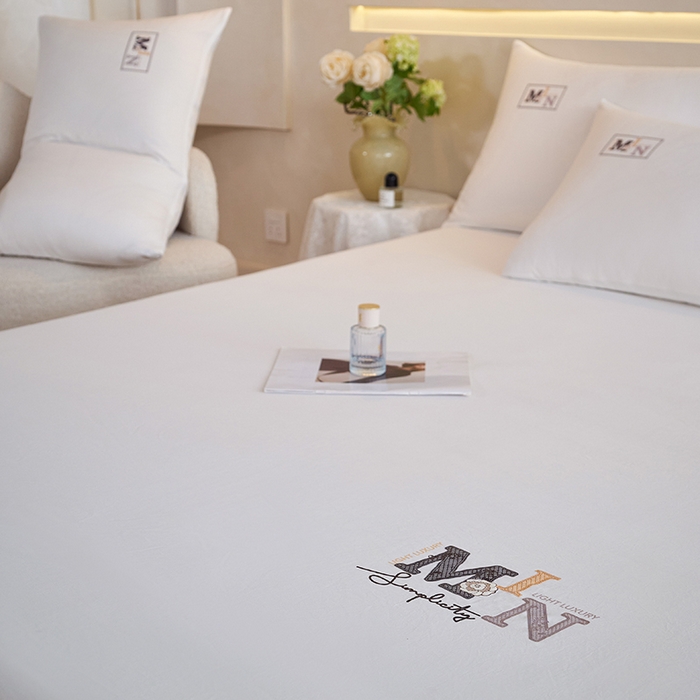 91家纺网 家纺一手货源 找家纺 （总）爱诗诺家纺 2025新款亲肤A类锦小棉水洗色织原棉抗菌透气床笠四季款床罩床垫保护套