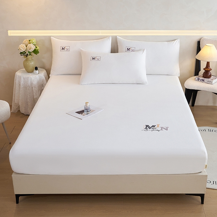 91家纺网 家纺一手货源 找家纺 爱诗诺家纺 2025新款亲肤A类锦小棉水洗色织原棉抗菌透气床笠四季款床罩床垫保护套 锦小棉床笠--米白