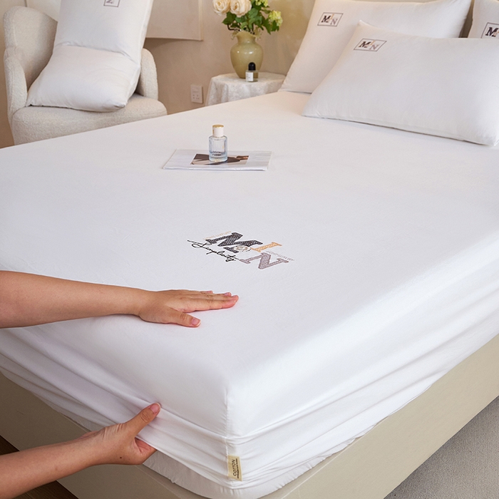 91家纺网 家纺一手货源 找家纺 爱诗诺家纺 2025新款亲肤A类锦小棉水洗色织原棉抗菌透气床笠四季款床罩床垫保护套 锦小棉床笠--米白