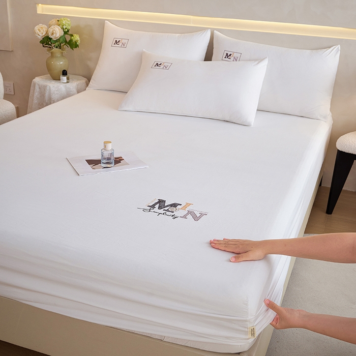 91家纺网 家纺一手货源 找家纺 （总）爱诗诺家纺 2025新款亲肤A类锦小棉水洗色织原棉抗菌透气床笠四季款床罩床垫保护套