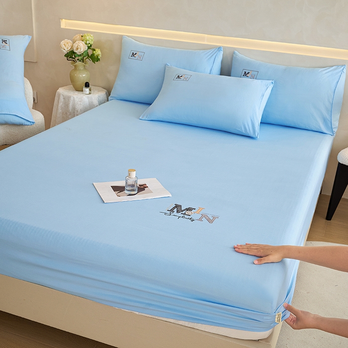 91家纺网 家纺一手货源 找家纺 爱诗诺家纺 2025新款亲肤A类锦小棉水洗色织原棉抗菌透气床笠四季款床罩床垫保护套 锦小棉床笠--天蓝