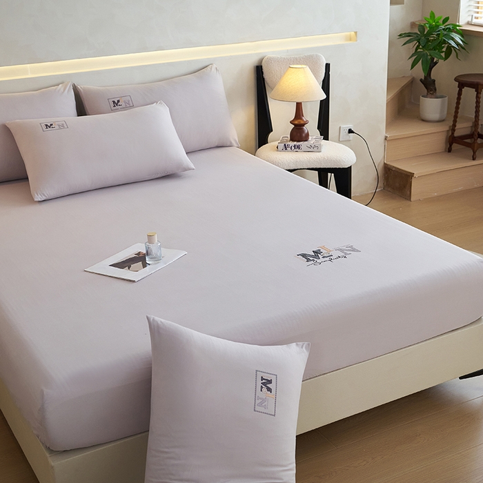 91家纺网 家纺一手货源 找家纺 爱诗诺家纺 2025新款亲肤A类锦小棉水洗色织原棉抗菌透气床笠四季款床罩床垫保护套 锦小棉床笠--浅灰