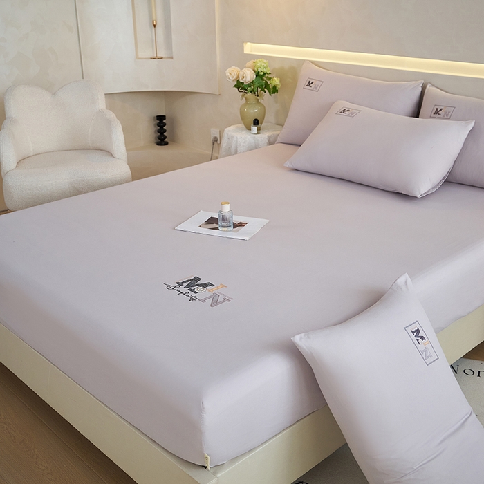 91家纺网 家纺一手货源 找家纺 爱诗诺家纺 2025新款亲肤A类锦小棉水洗色织原棉抗菌透气床笠四季款床罩床垫保护套 锦小棉床笠--浅灰