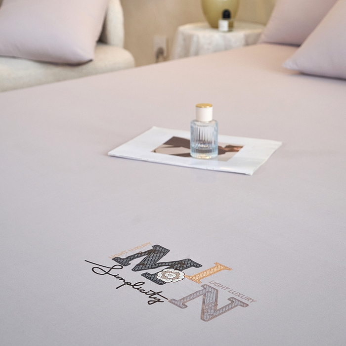 91家纺网 家纺一手货源 找家纺 爱诗诺家纺 2025新款亲肤A类锦小棉水洗色织原棉抗菌透气床笠四季款床罩床垫保护套 锦小棉床笠--浅灰