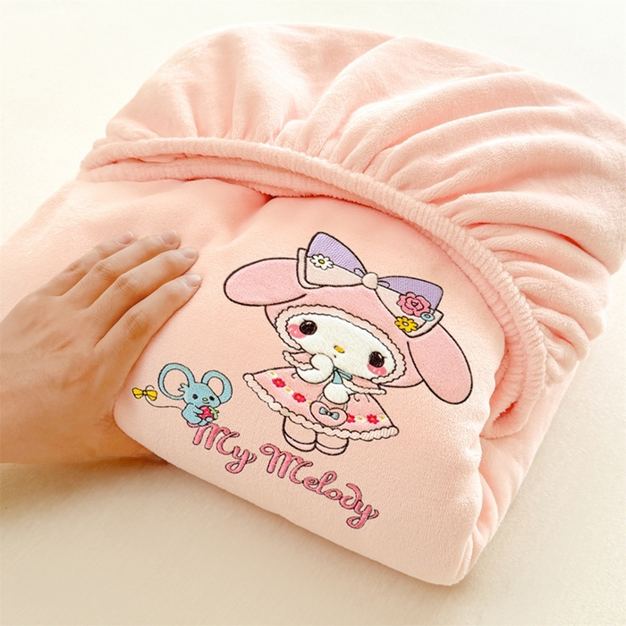 91家纺网 家纺一手货源 找家纺 雯豆家纺 正版授权IP纯色贴布绣牛奶绒床笠三件套加厚卡通床垫保护套 美乐蒂