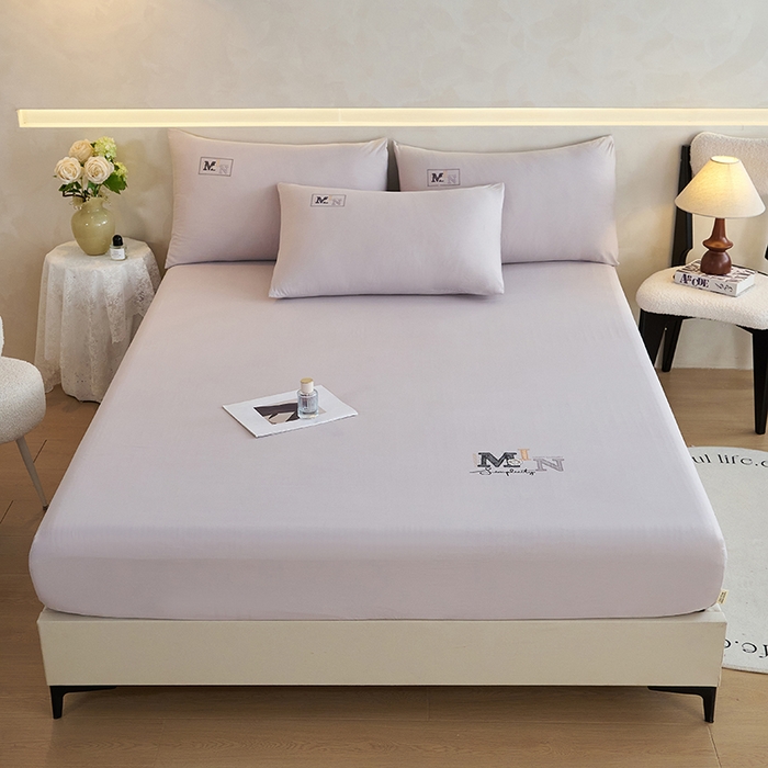 91家纺网 家纺一手货源 找家纺 爱诗诺家纺 2025新款亲肤A类锦小棉水洗色织原棉抗菌透气床笠四季款床罩床垫保护套 锦小棉床笠--浅灰