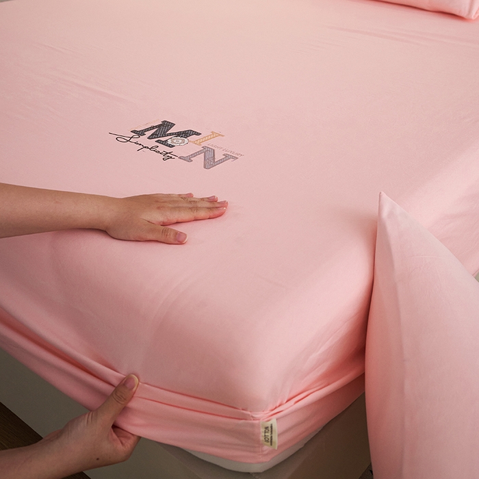 91家纺网 家纺一手货源 找家纺 爱诗诺家纺 2025新款亲肤A类锦小棉水洗色织原棉抗菌透气床笠四季款床罩床垫保护套 锦小棉床笠--少女粉
