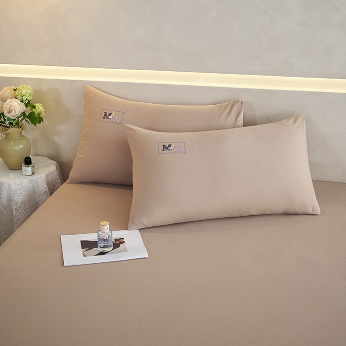 91家纺网 家纺一手货源 找家纺 爱诗诺家纺 2025新款亲肤A类锦小棉水洗色织原棉抗菌透气床笠四季款床罩床垫保护套 锦小棉床笠--浅咖