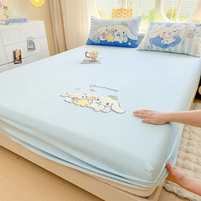 雯豆家纺 正版授权IP纯色贴布绣牛奶绒床笠三件套加厚卡通床垫保护套 玉桂狗