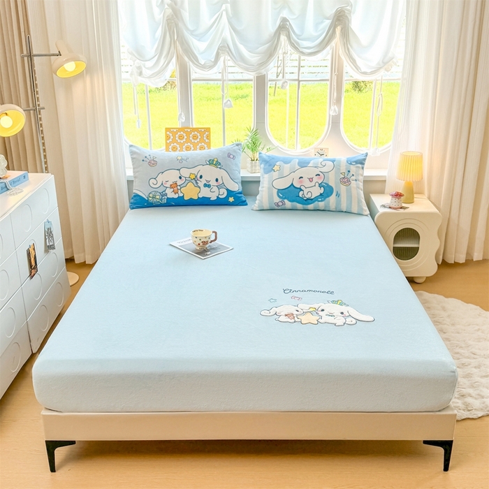 91家纺网 家纺一手货源 找家纺 雯豆家纺 正版授权IP纯色贴布绣牛奶绒床笠三件套加厚卡通床垫保护套 玉桂狗