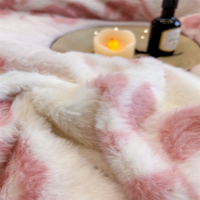 91家纺网 家纺一手货源 找家纺 莉莉安家纺 2025新款加厚保暖兔毛绒四件套 美拉德-粉蔷薇