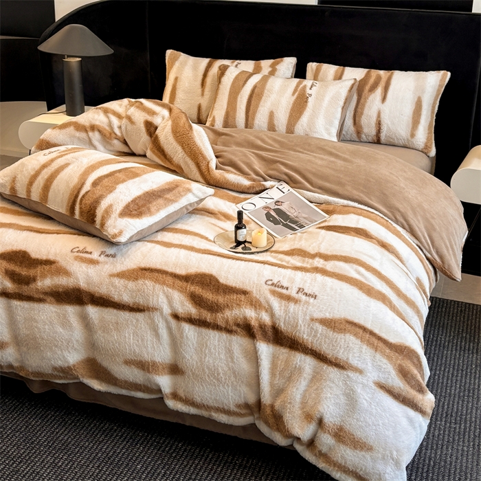 91家纺网 家纺一手货源 找家纺 莉莉安家纺 2025新款加厚保暖兔毛绒四件套 美拉德-拿铁纹