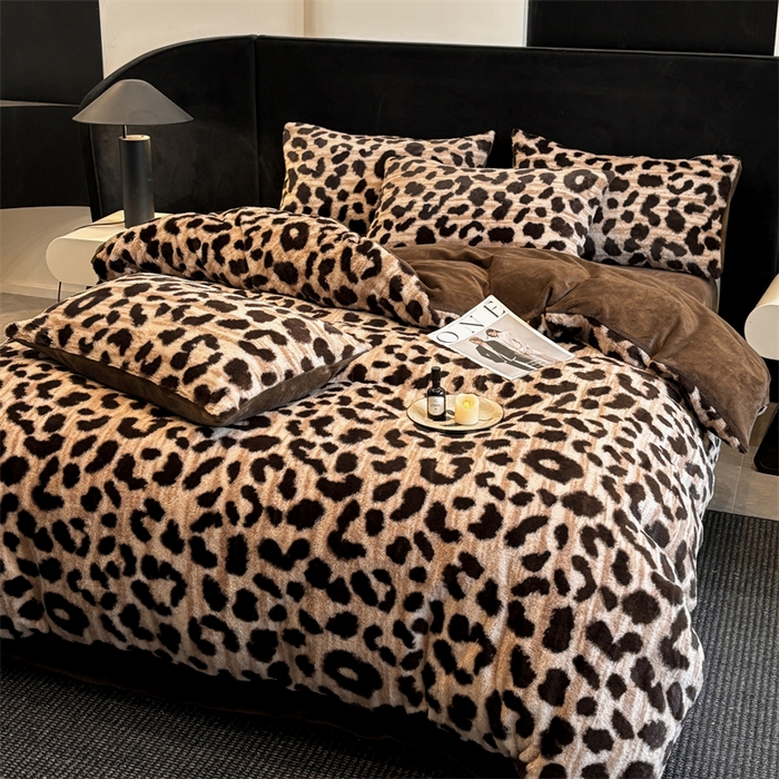 91家纺网 家纺一手货源 找家纺 莉莉安家纺 2025新款加厚保暖兔毛绒四件套 美拉德-豹纹