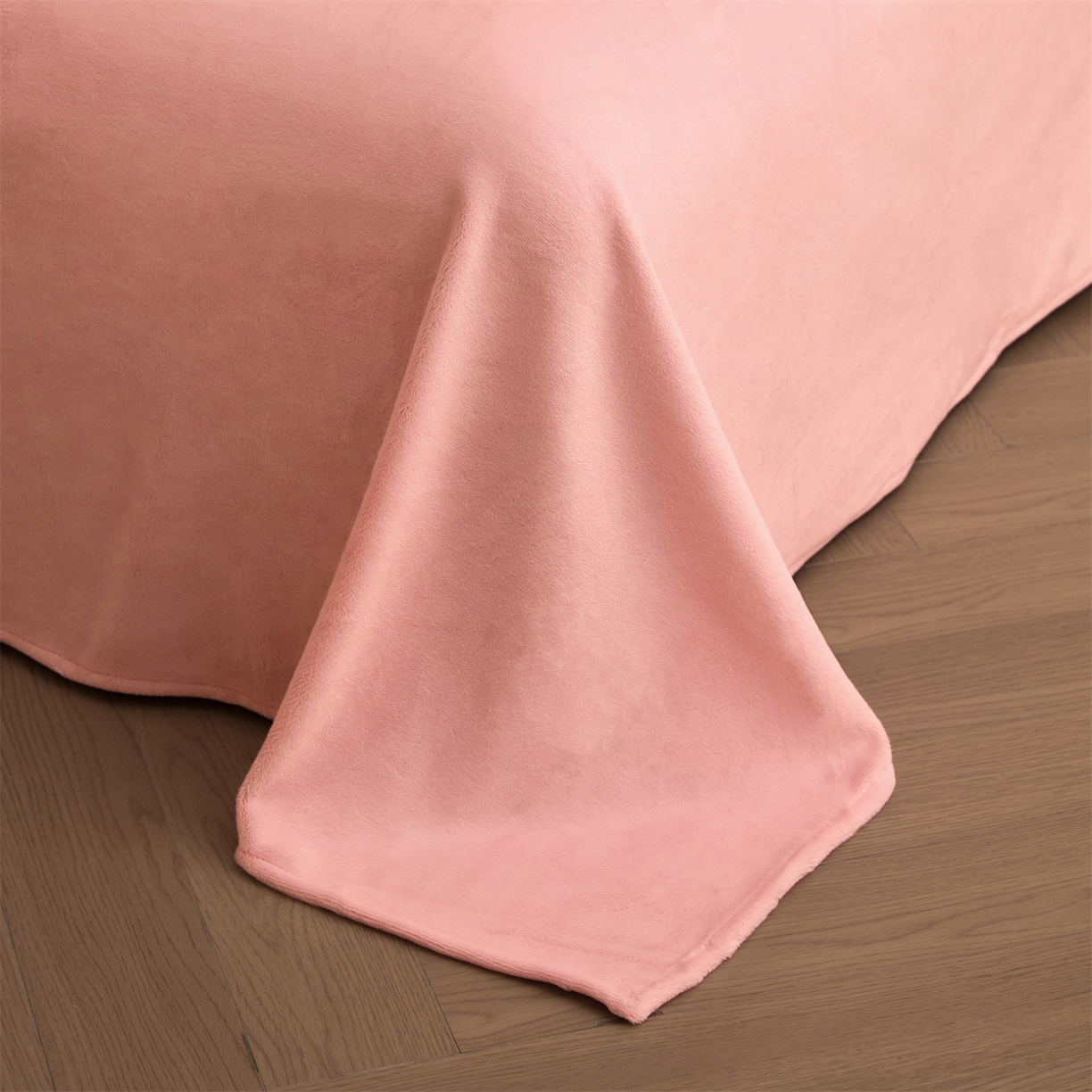 91家纺网 家纺一手货源 找家纺 梦幻之城 2025新款牛奶绒系列四件套-沁雅 沁雅-奶白+橙意粉