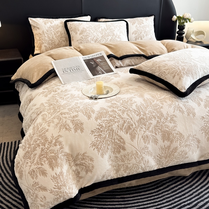 91家纺网 家纺一手货源 找家纺 （总）卡罗兰 2025新款雕花牛奶绒兔毛包边四件套