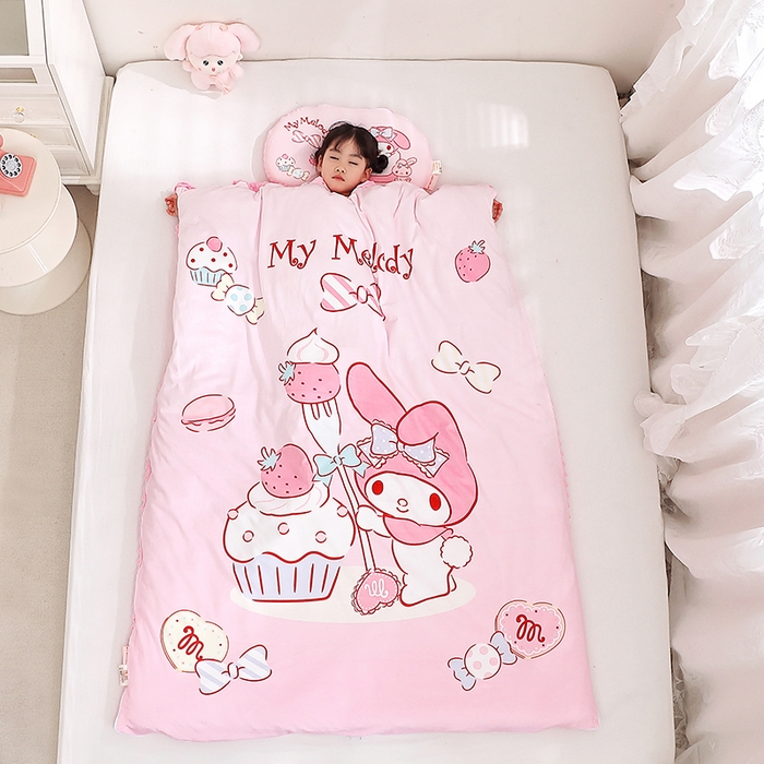 91家纺网 家纺一手货源 找家纺 （总）八零年代 2025新款三丽鸥正版分体式可拆洗睡袋宝宝绒保暖儿童防踢被豆豆绒一体被