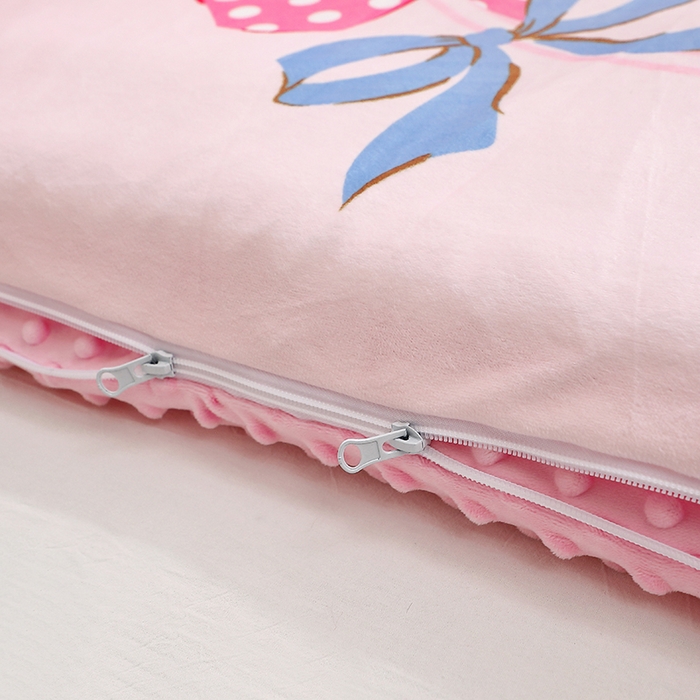 91家纺网 家纺一手货源 找家纺 八零年代 2025新款三丽鸥正版分体式可拆洗睡袋宝宝绒保暖儿童防踢被豆豆绒一体被 分体式可拆睡袋-美美KT