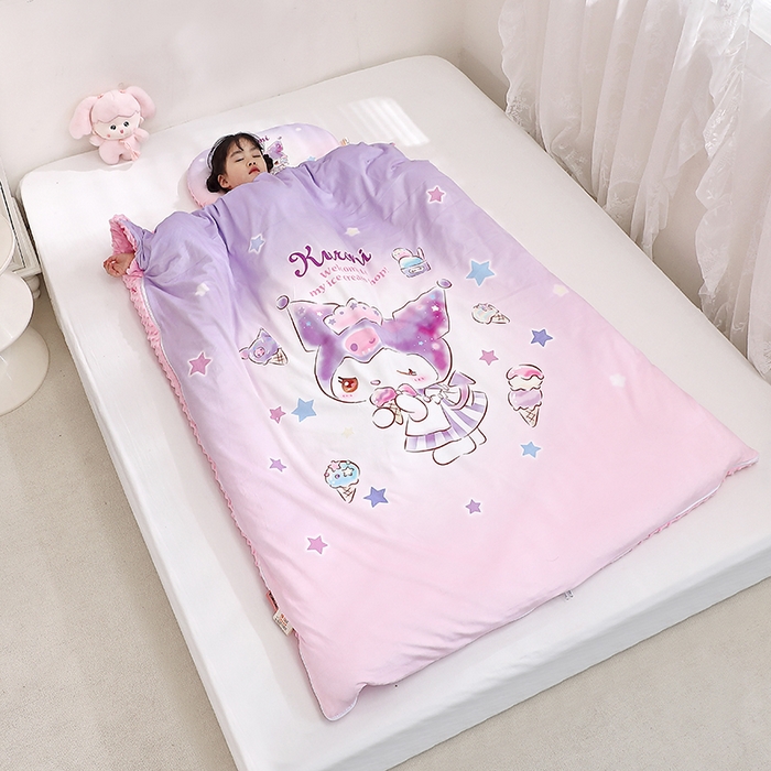 91家纺网 家纺一手货源 找家纺 八零年代 2025新款三丽鸥正版分体式可拆洗睡袋宝宝绒保暖儿童防踢被豆豆绒一体被 分体式可拆睡袋-炫彩库洛米