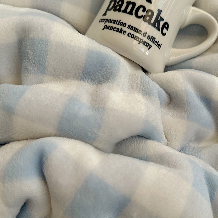 91家纺网 家纺一手货源 找家纺 （总）桃子家居 2025新款A类ins毛巾绣显眼包撞色格子玛卡龙加厚牛奶绒织标四件套-小清新图