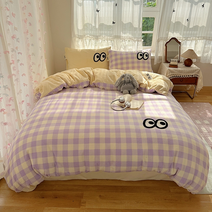 桃子家居 2025新款A类ins毛巾绣显眼包撞色格子玛卡龙加厚牛奶绒织标四件套-小清新图 绒-显眼包大紫黄格